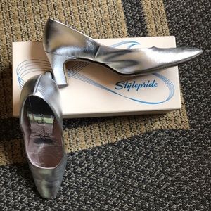 Vintage Silver Pumps